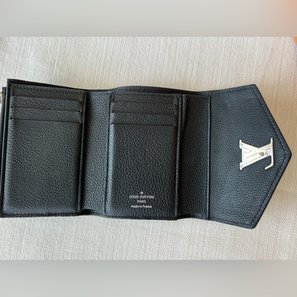 Louis Vuitton MyLockMe Compact Wallet - Picture 5 of 16